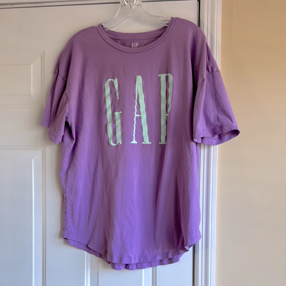 GAP Crew Neck Tee Lilac Purple With Mint Green  Logo Size XL